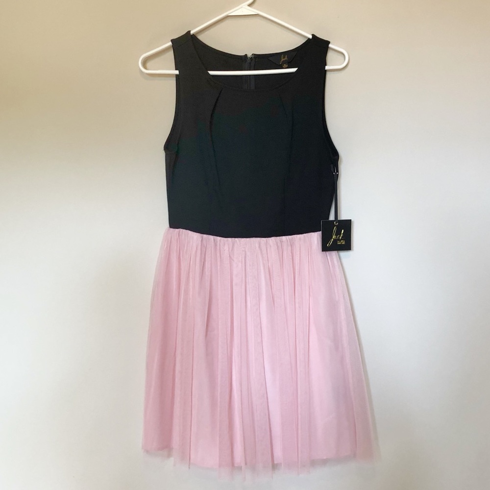 ModCloth cocktail dress. Black & pink. Size 4.